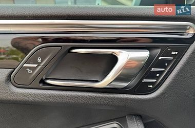 Внедорожник / Кроссовер Porsche Macan 2014 в Киеве