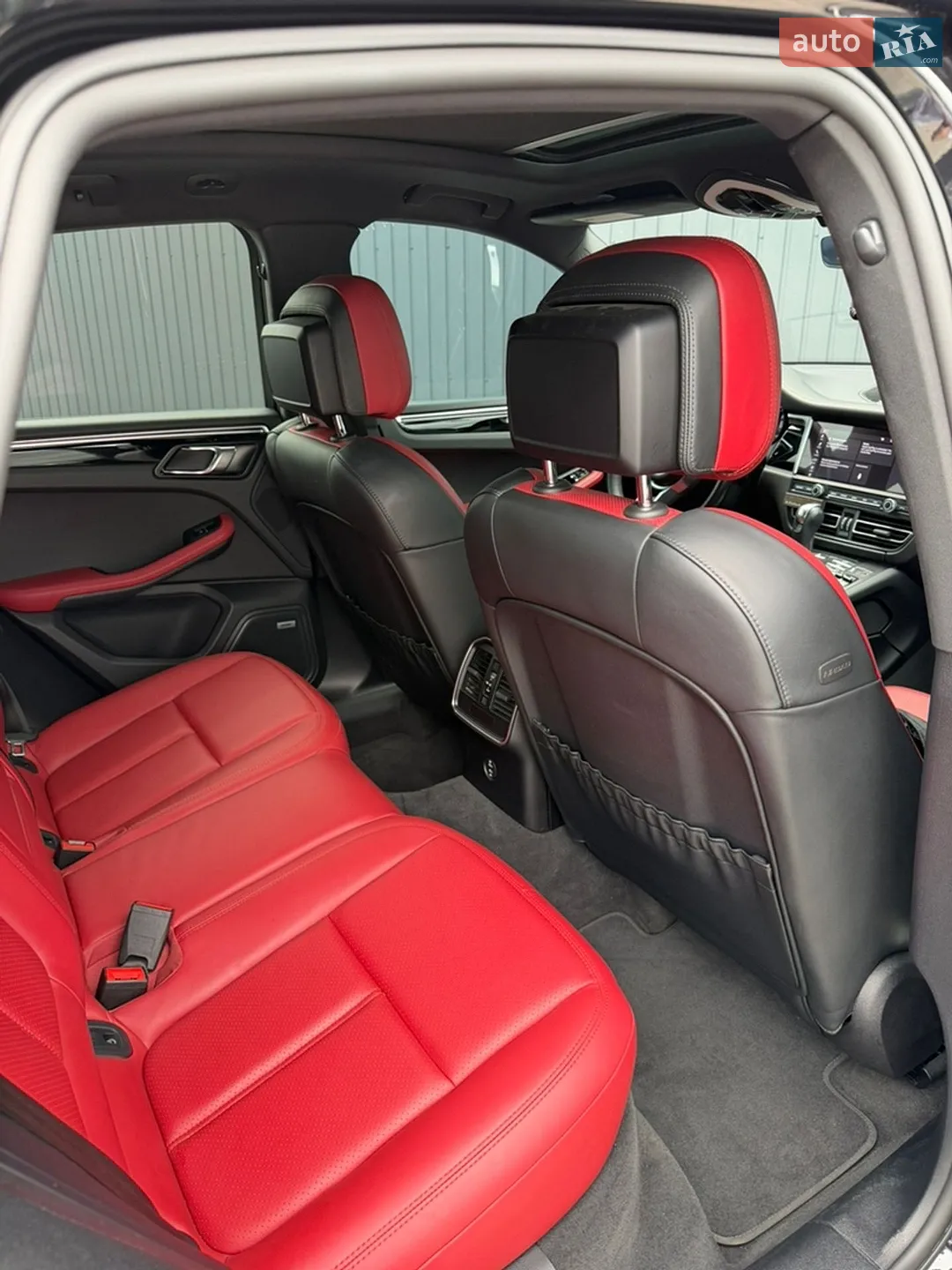 2021 Porsche Macan - мініатюра 13