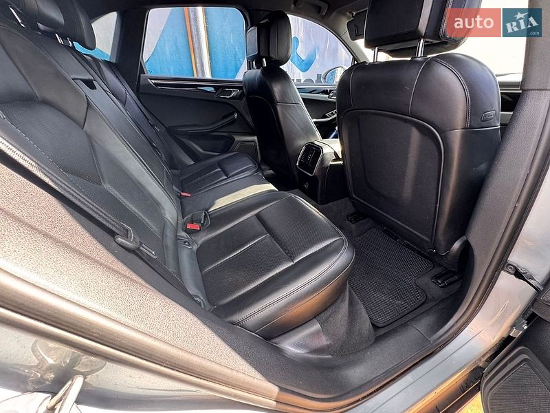 Внедорожник / Кроссовер Porsche Macan 2018 в Харькове