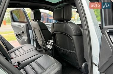Внедорожник / Кроссовер Porsche Macan 2016 в Днепре