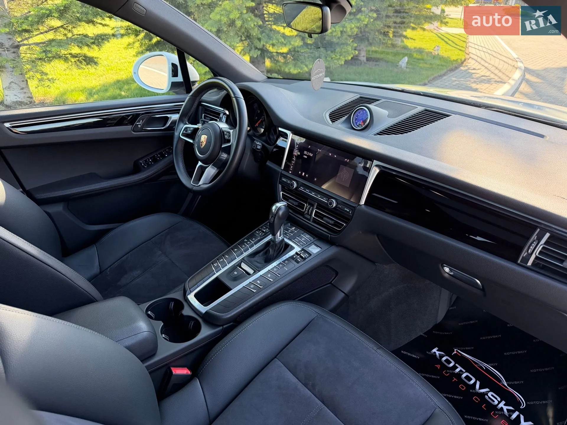 2020 Porsche Macan - мініатюра 10