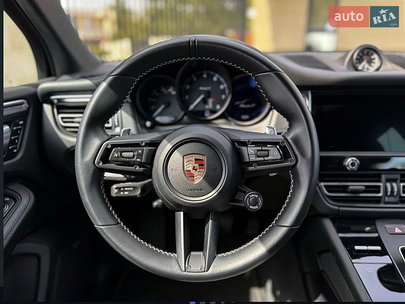 Позашляховик / Кросовер Porsche Macan 2024 в Львові