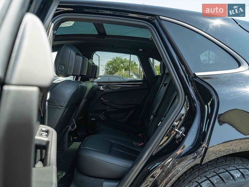 Внедорожник / Кроссовер Porsche Macan 2021 в Черновцах