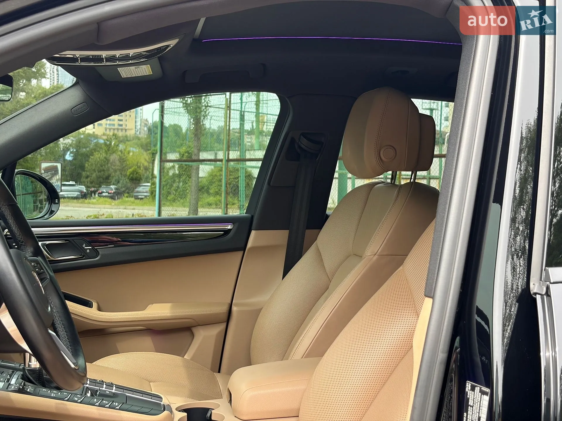 2021 Porsche Macan - мініатюра 16