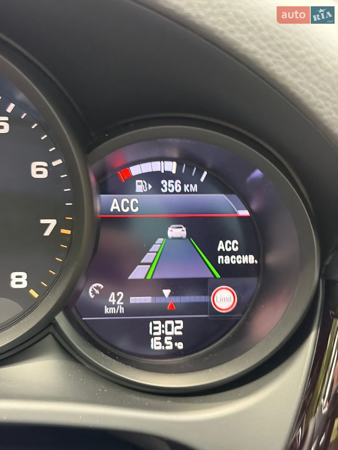 2021 Porsche Macan - мініатюра 29