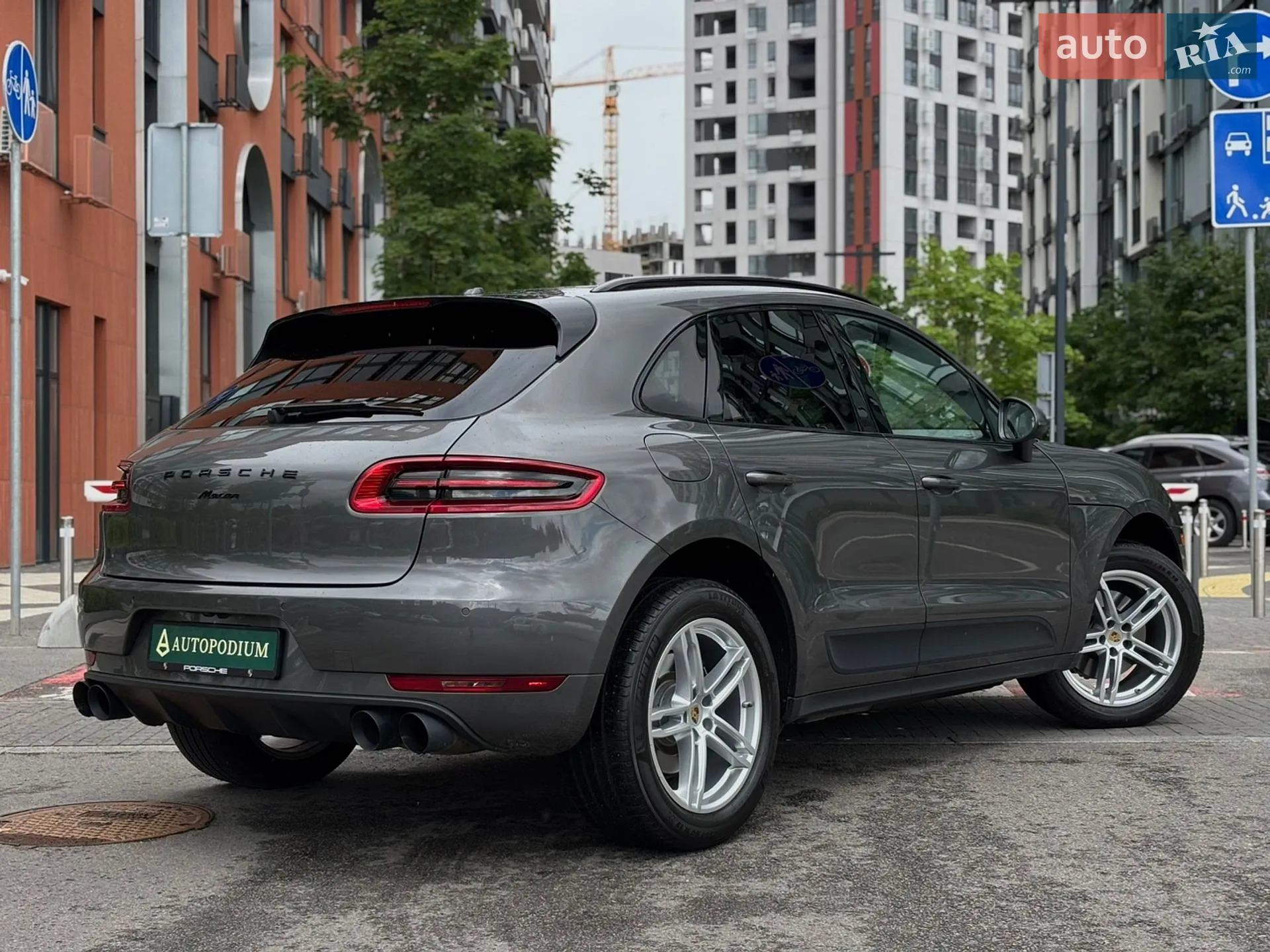 2017 Porsche Macan - мініатюра 14