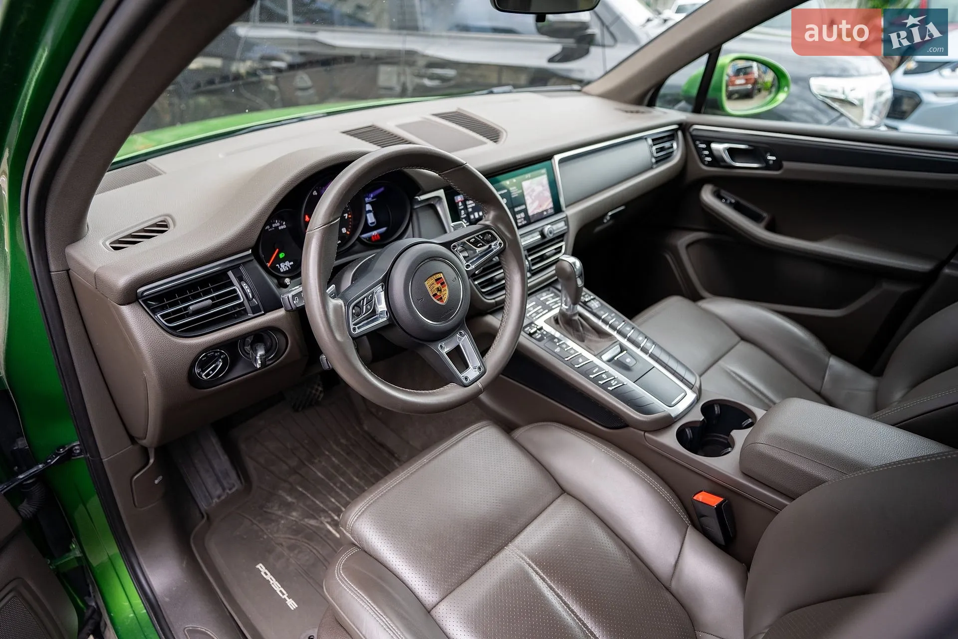 2021 Porsche Macan - мініатюра 18