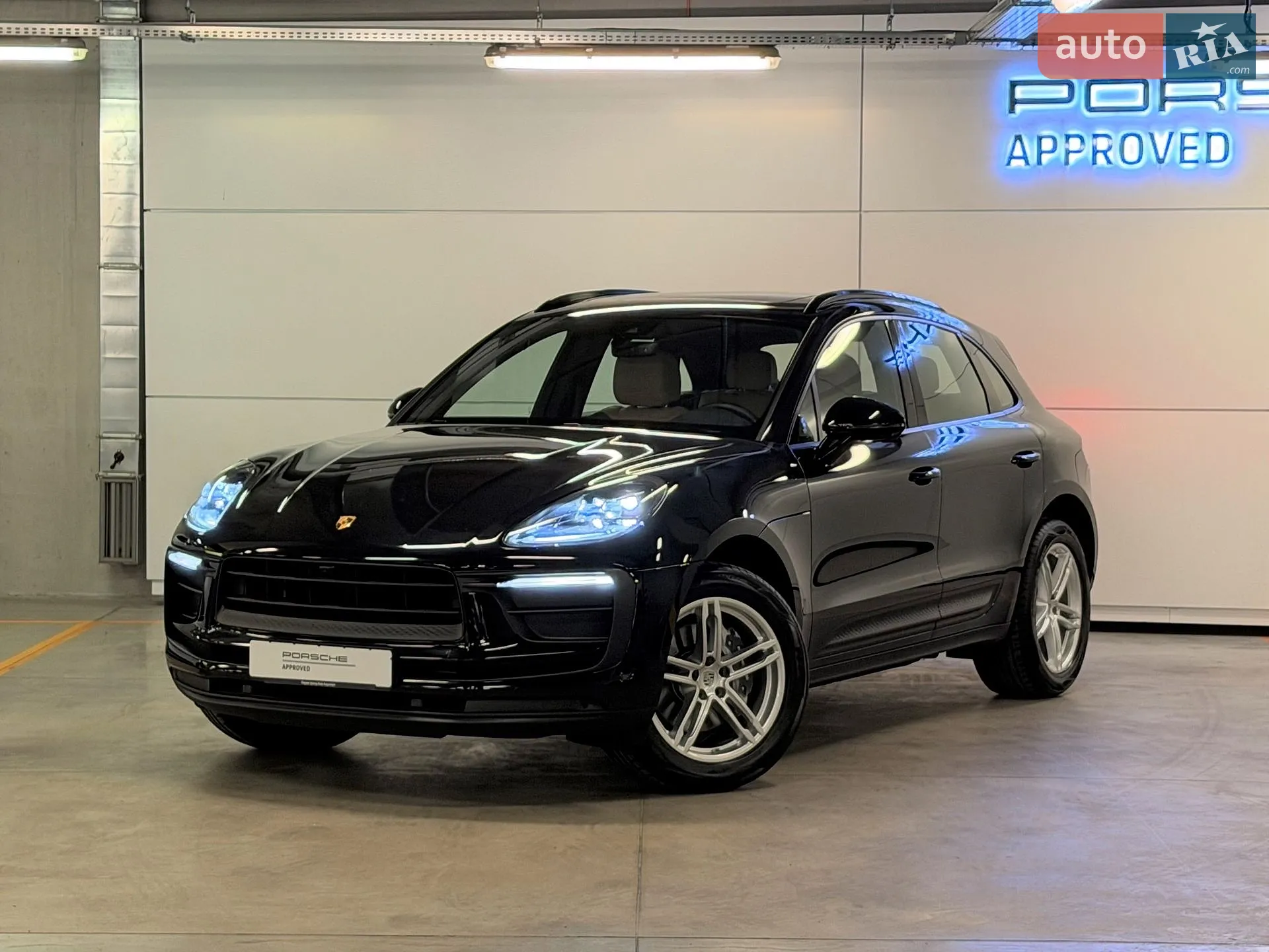2024 Porsche Macan - фото 1