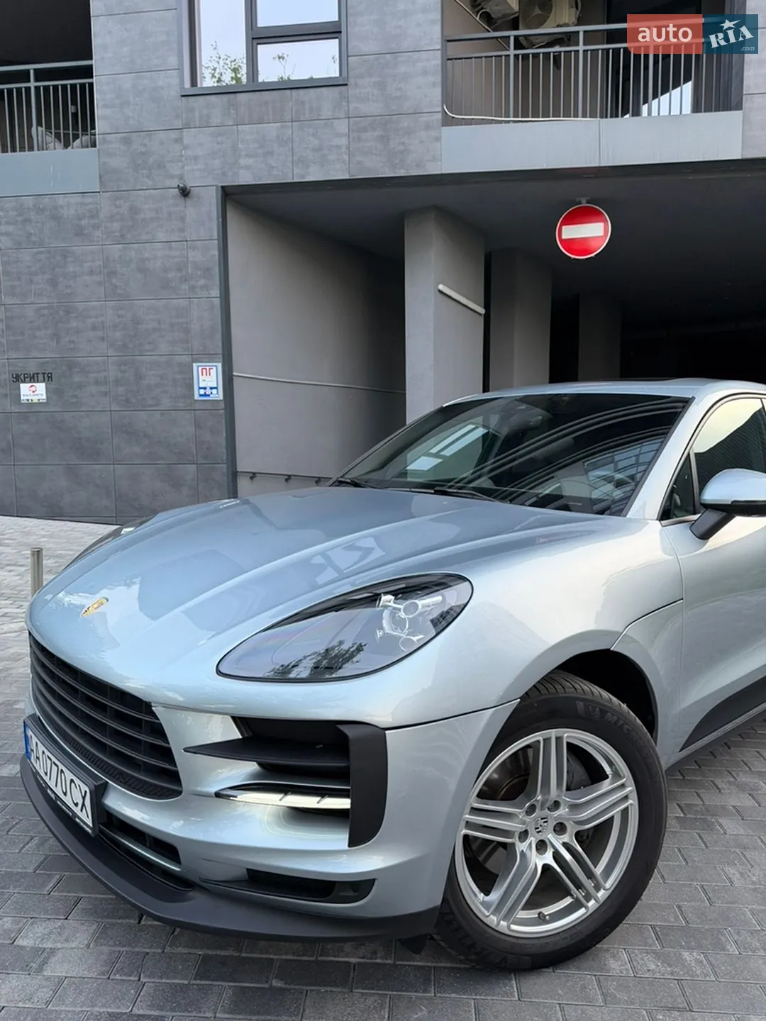 2019 Porsche Macan - мініатюра 3