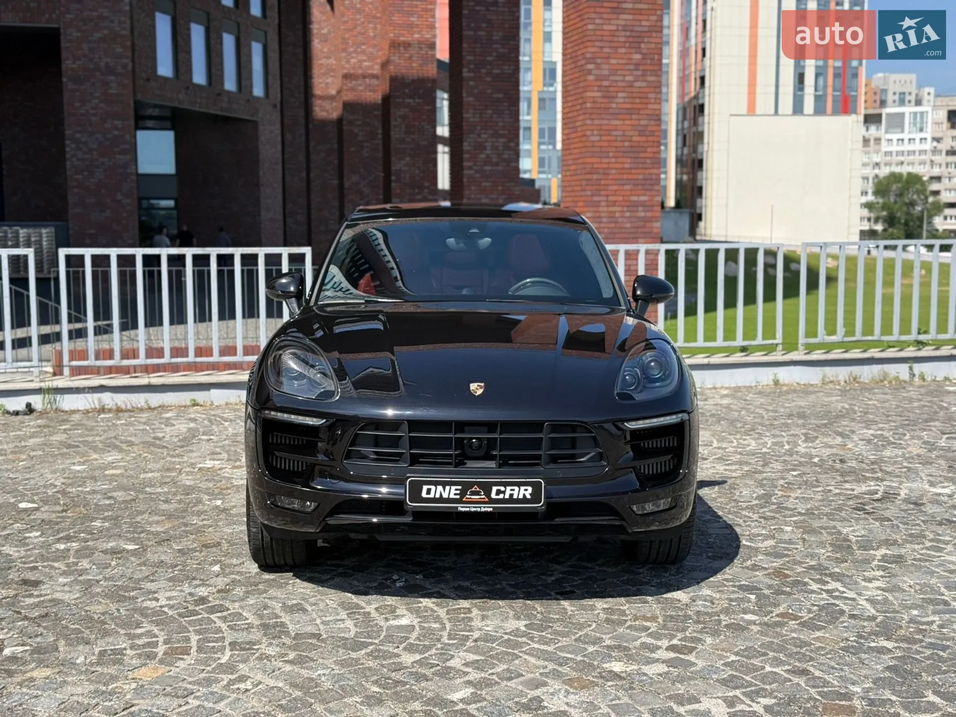 2018 Porsche Macan - мініатюра 2