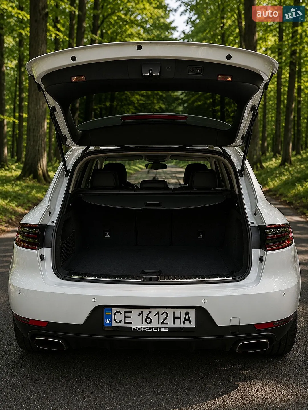 2016 Porsche Macan - мініатюра 8
