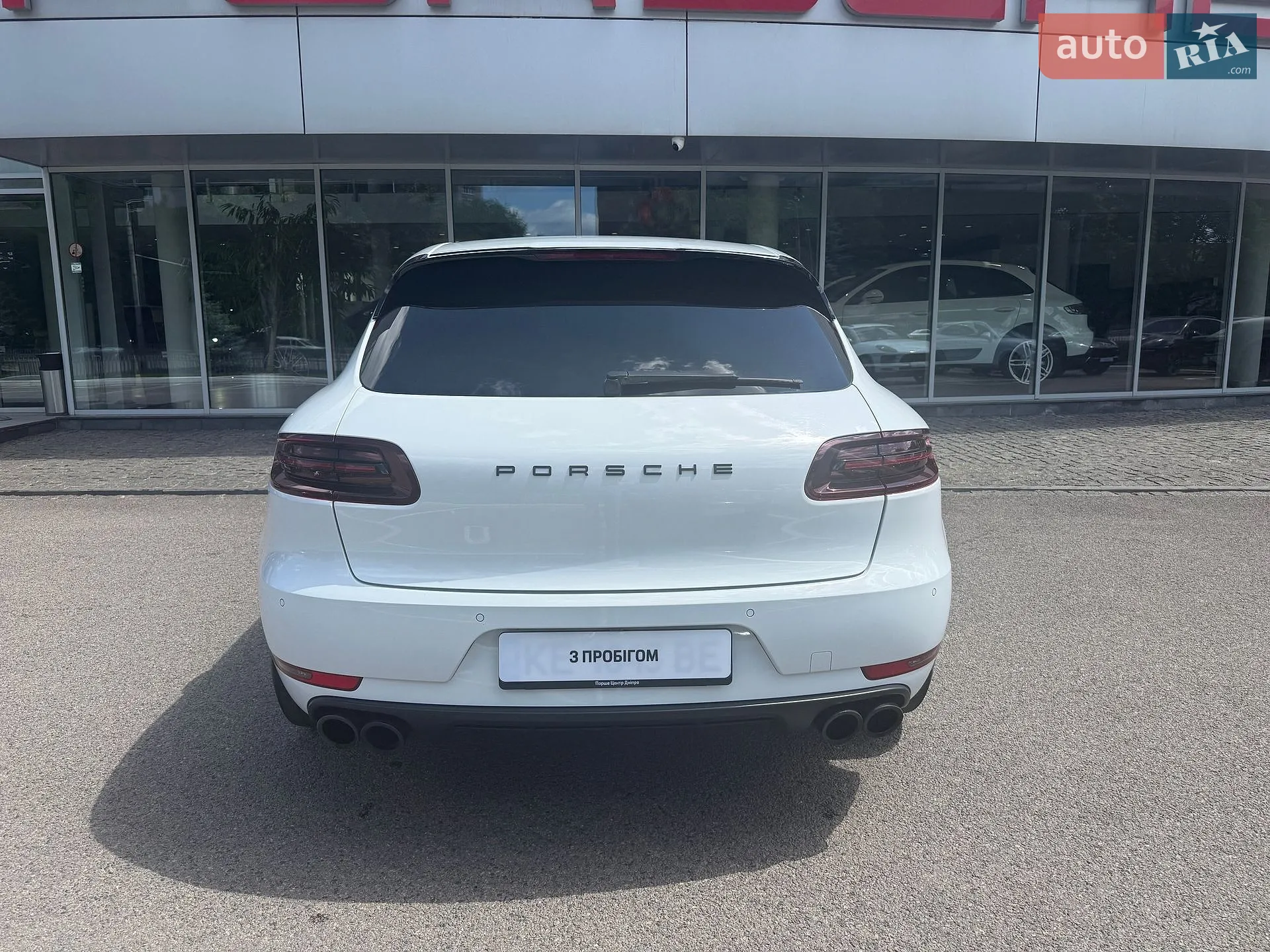 2016 Porsche Macan - мініатюра 3