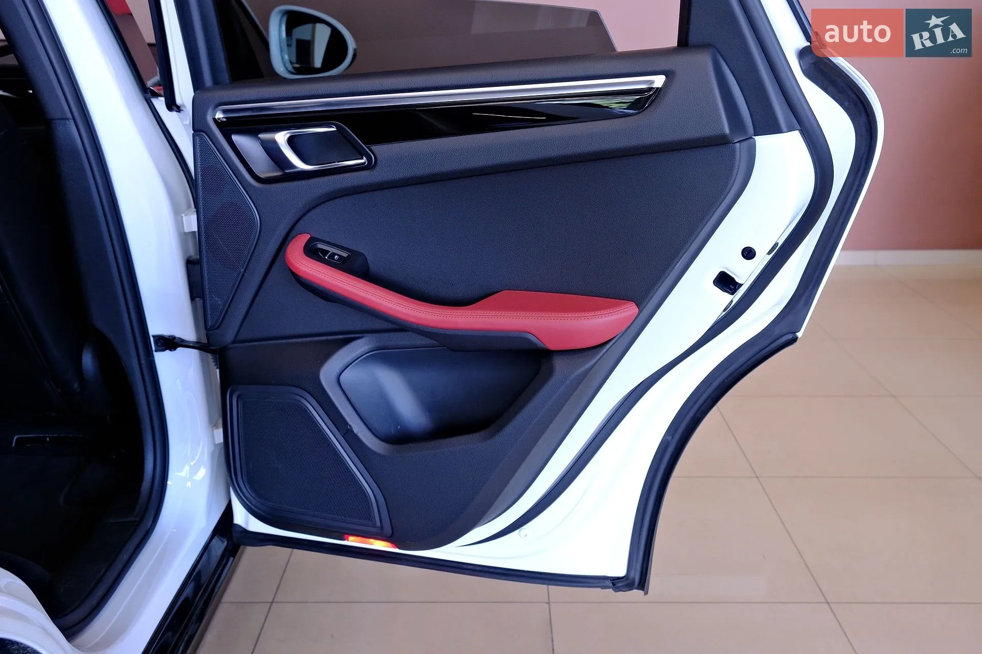 2019 Porsche Macan - мініатюра 38