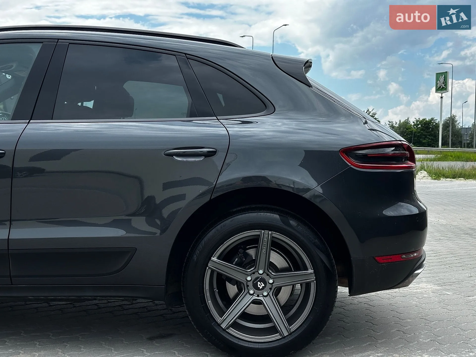 2017 Porsche Macan - мініатюра 9
