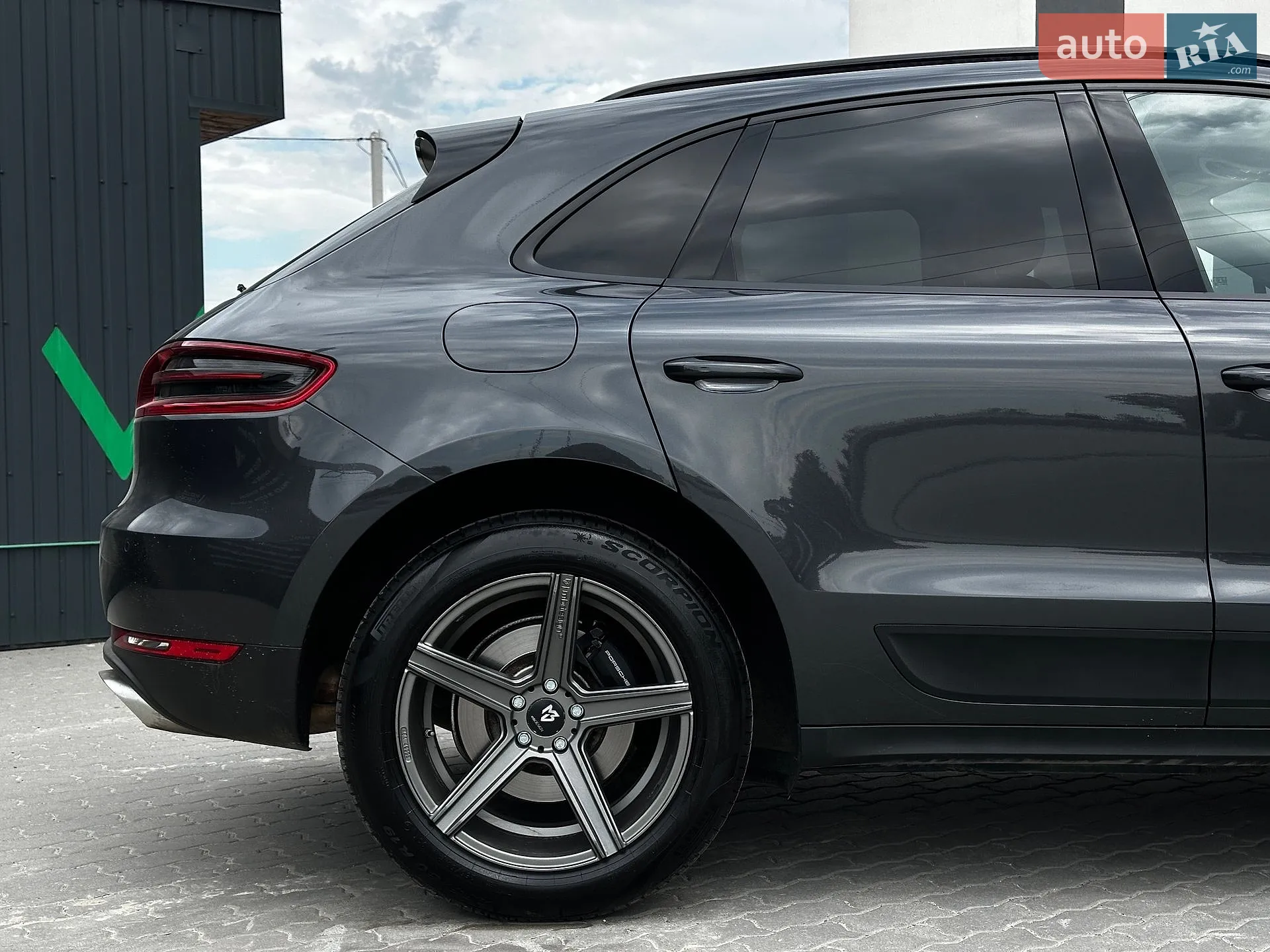 2017 Porsche Macan - мініатюра 18