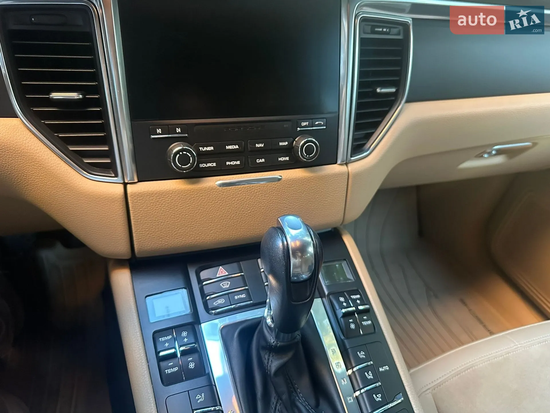 2016 Porsche Macan - мініатюра 12