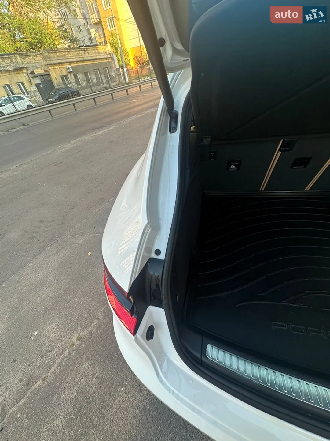 2016 Porsche Macan - мініатюра 33
