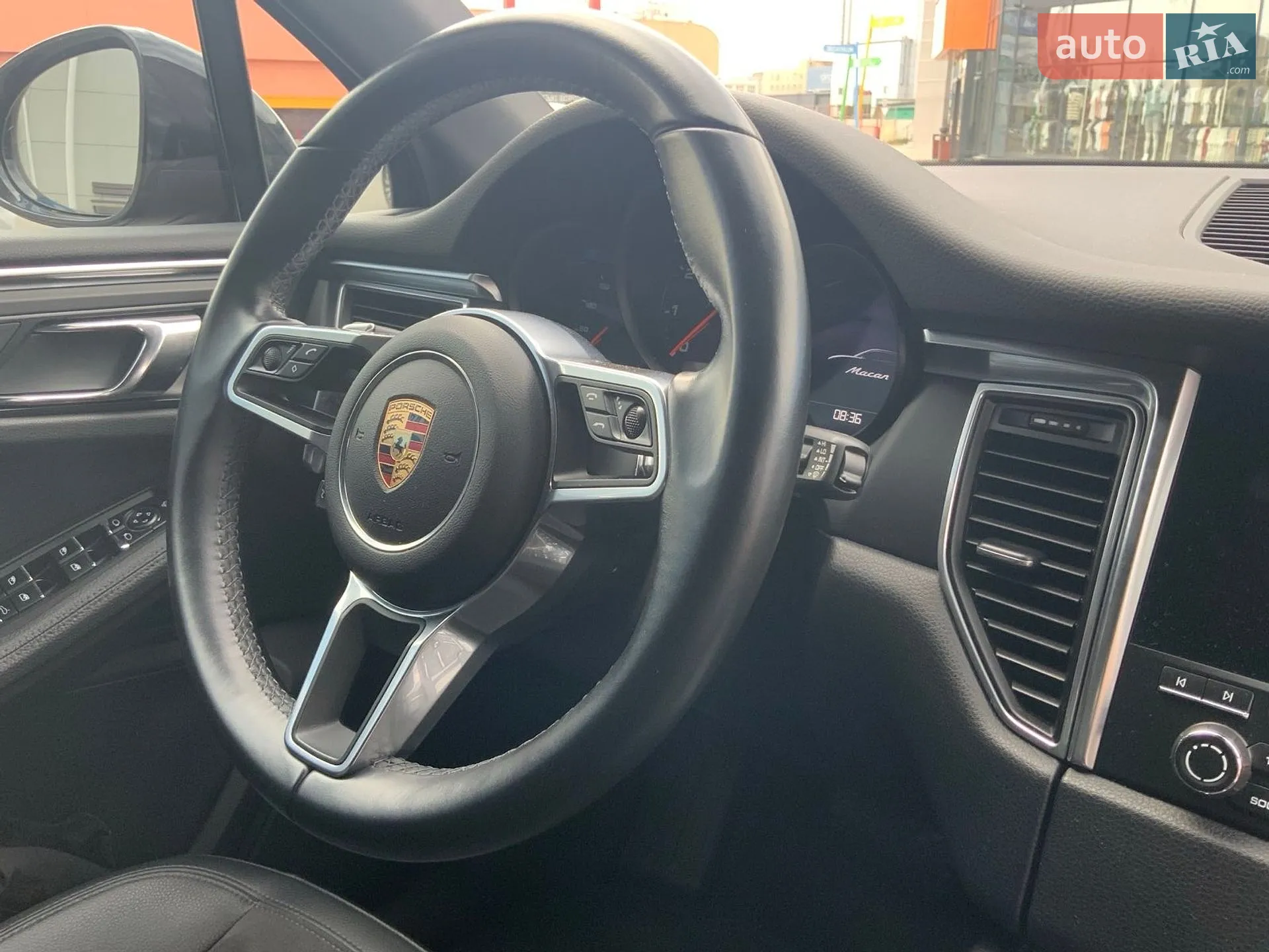 2016 Porsche Macan - мініатюра 14