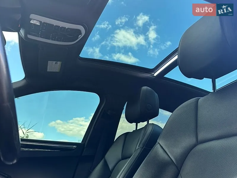 Porsche Macan 2018 VIN WP1AA2A57JLB23011 фото оголошення 19 з 56