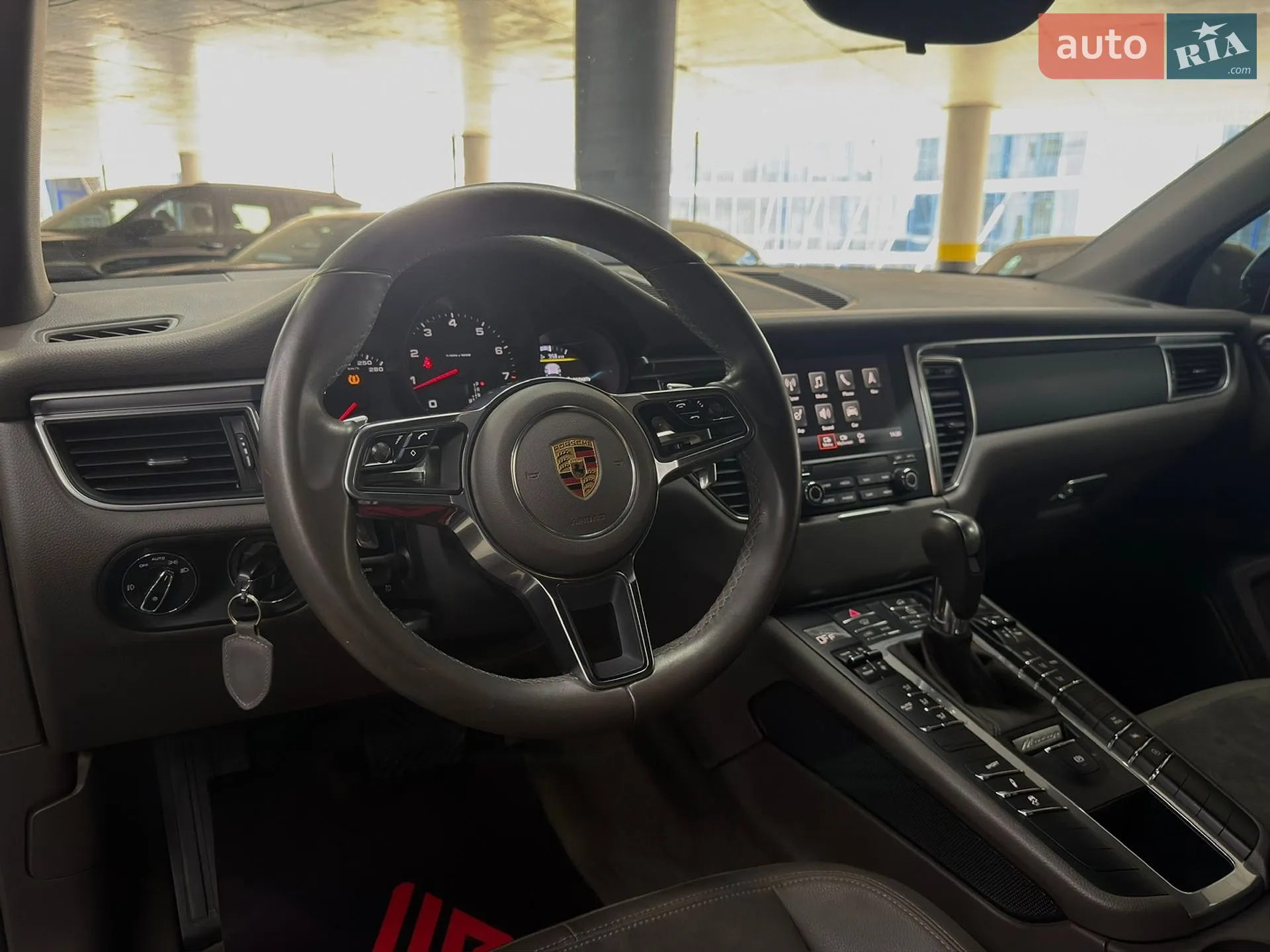 2017 Porsche Macan - мініатюра 27