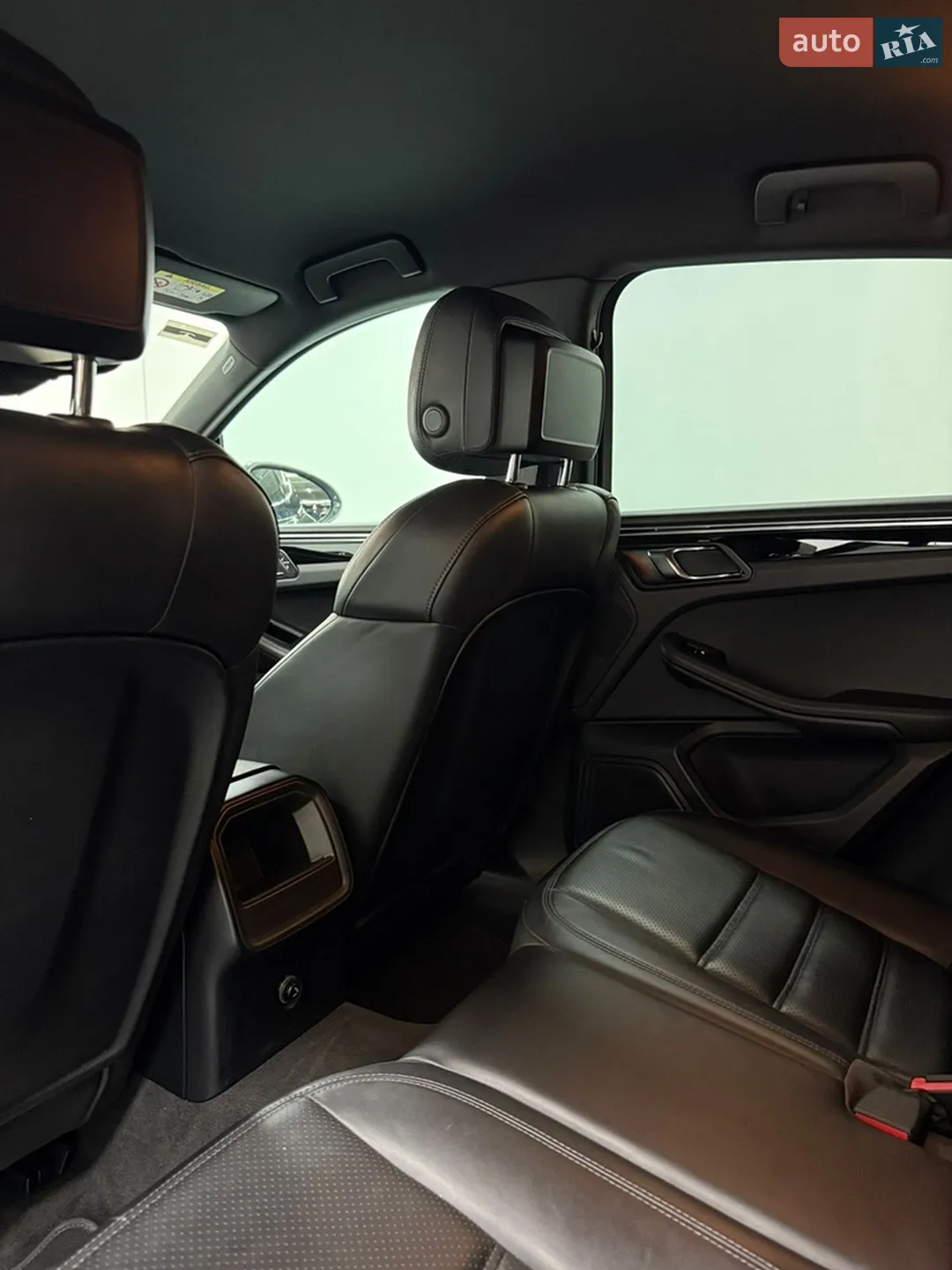 2015 Porsche Macan - мініатюра 23