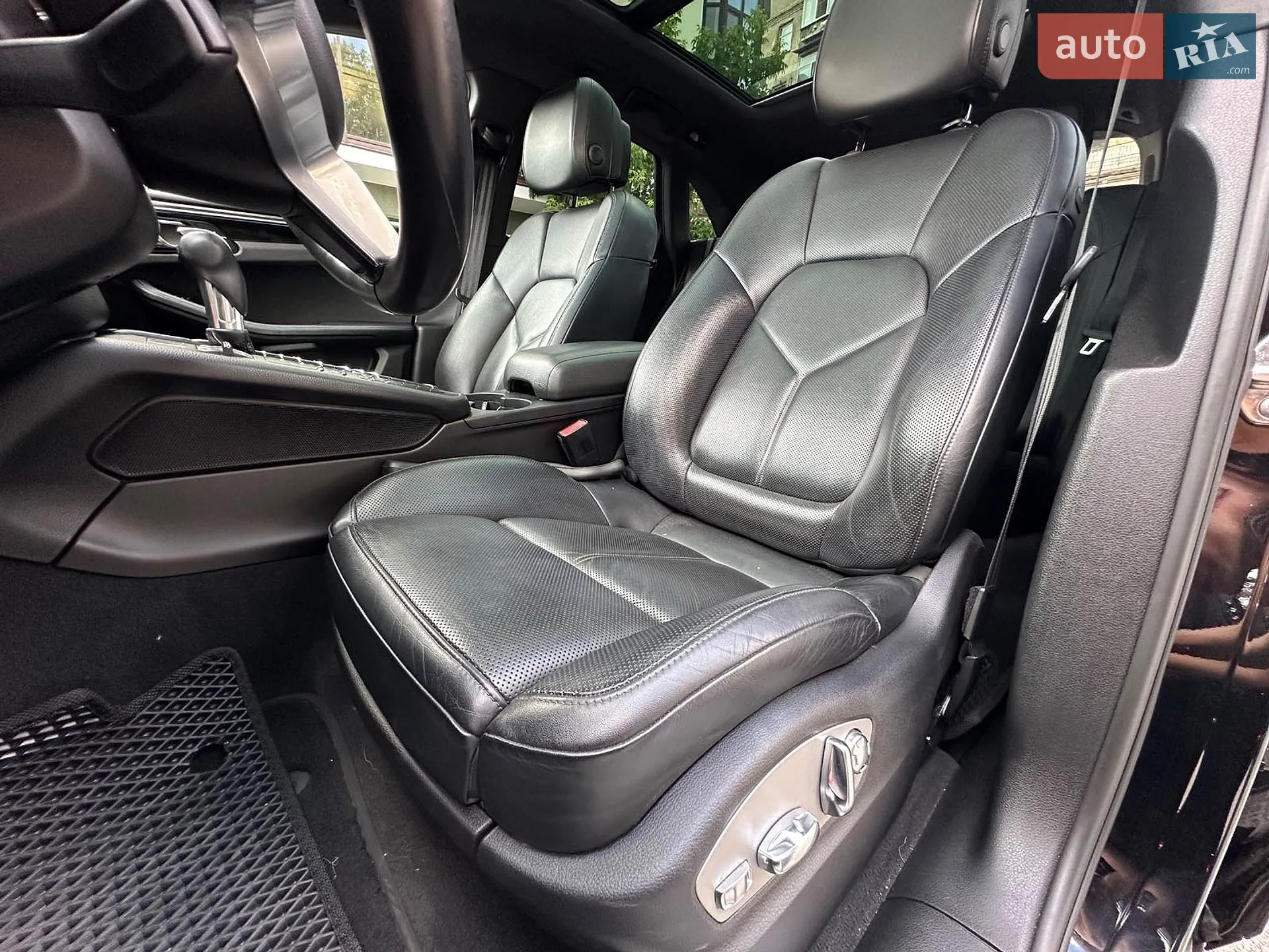 2017 Porsche Macan - мініатюра 27