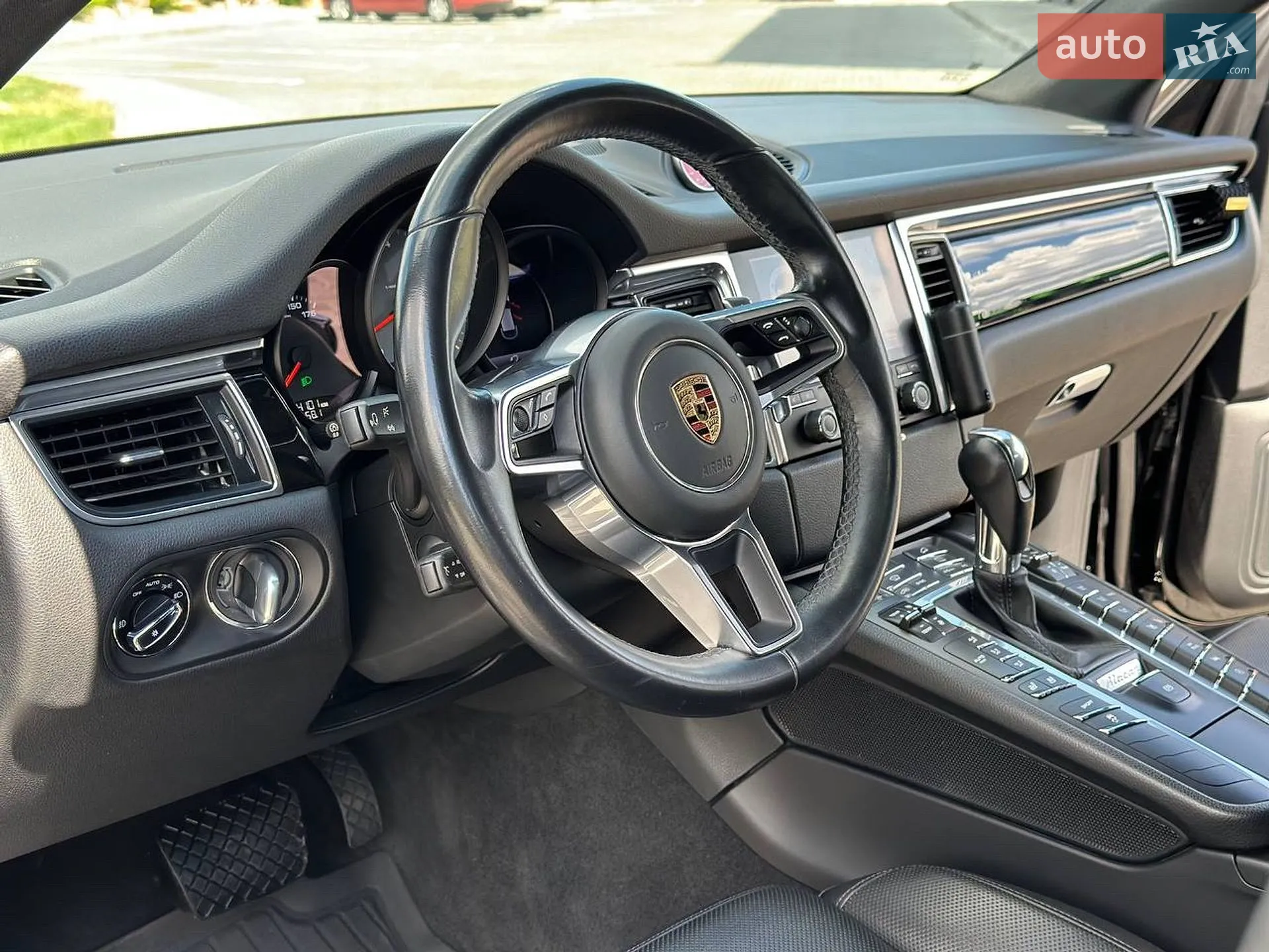 2018 Porsche Macan - мініатюра 8