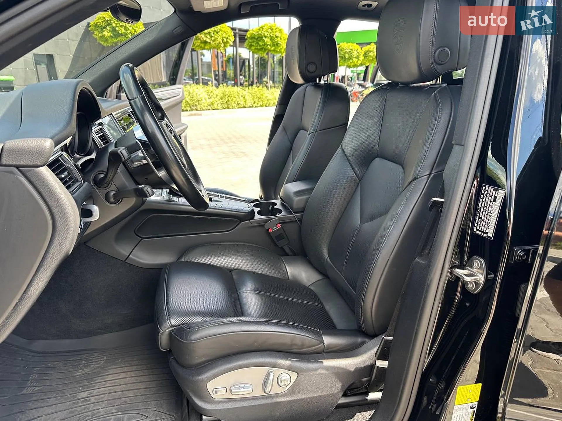 2018 Porsche Macan - мініатюра 12