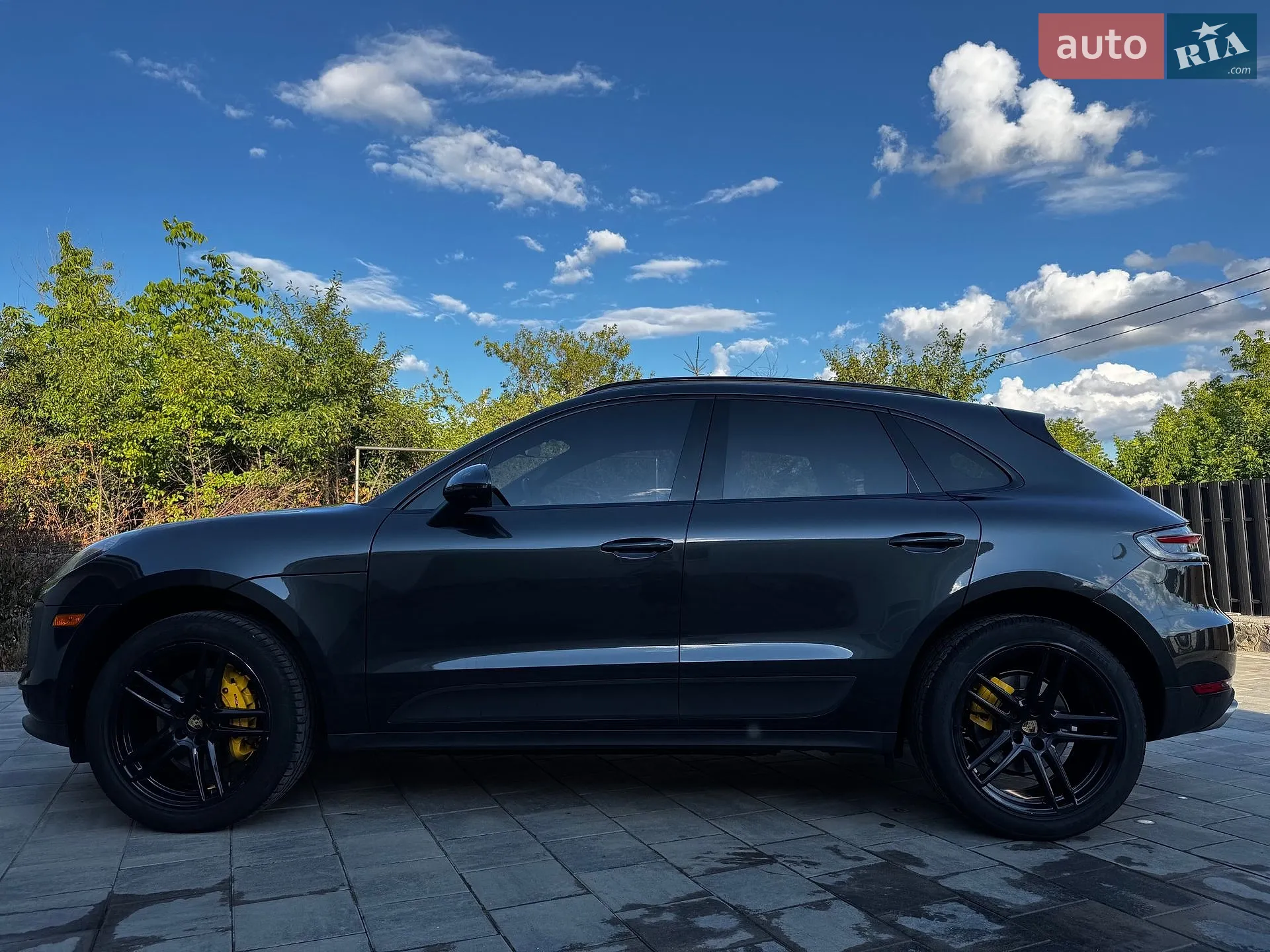2021 Porsche Macan - мініатюра 2
