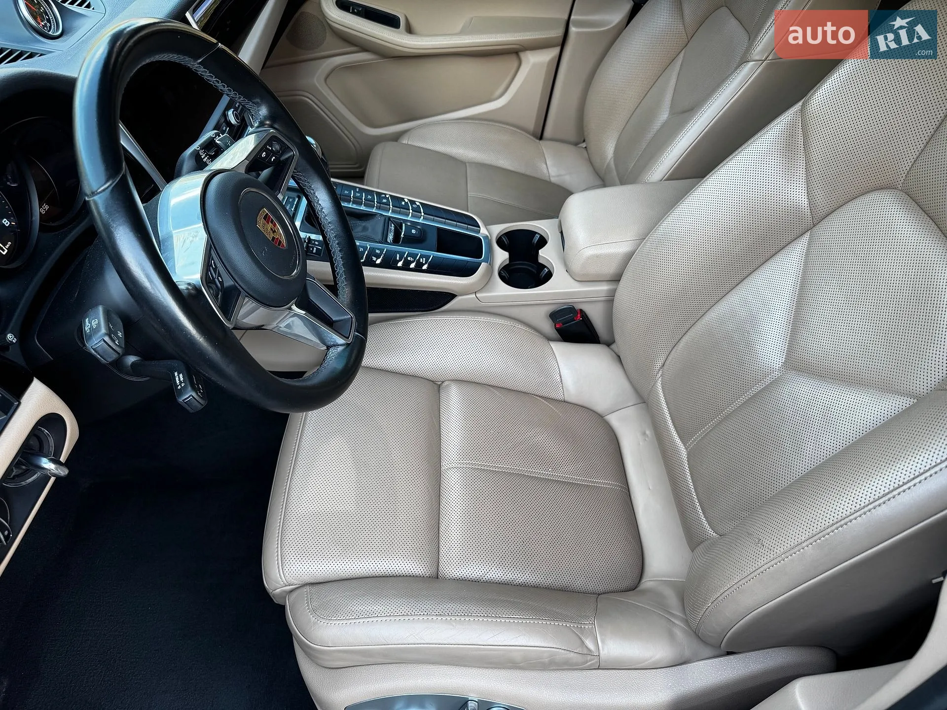 2021 Porsche Macan - мініатюра 18