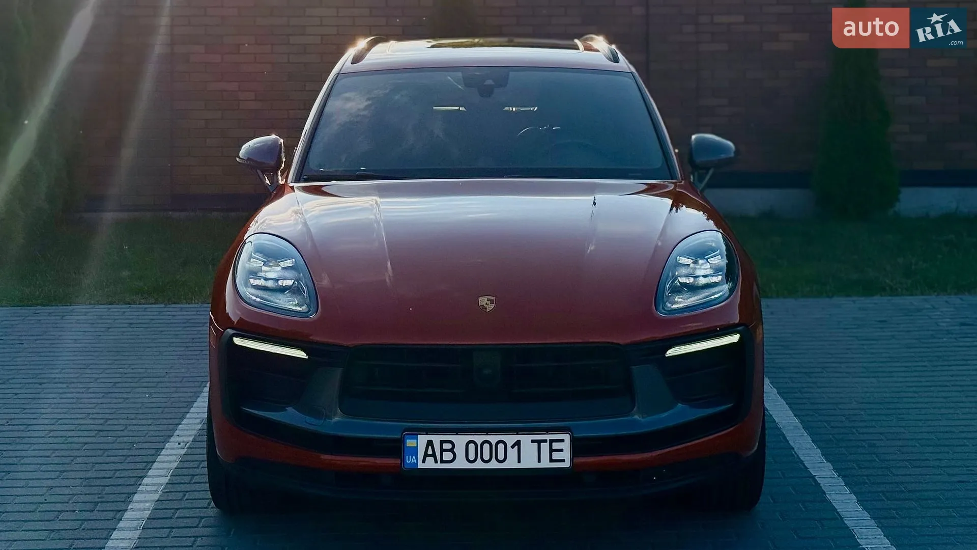 2022 Porsche Macan - мініатюра 3