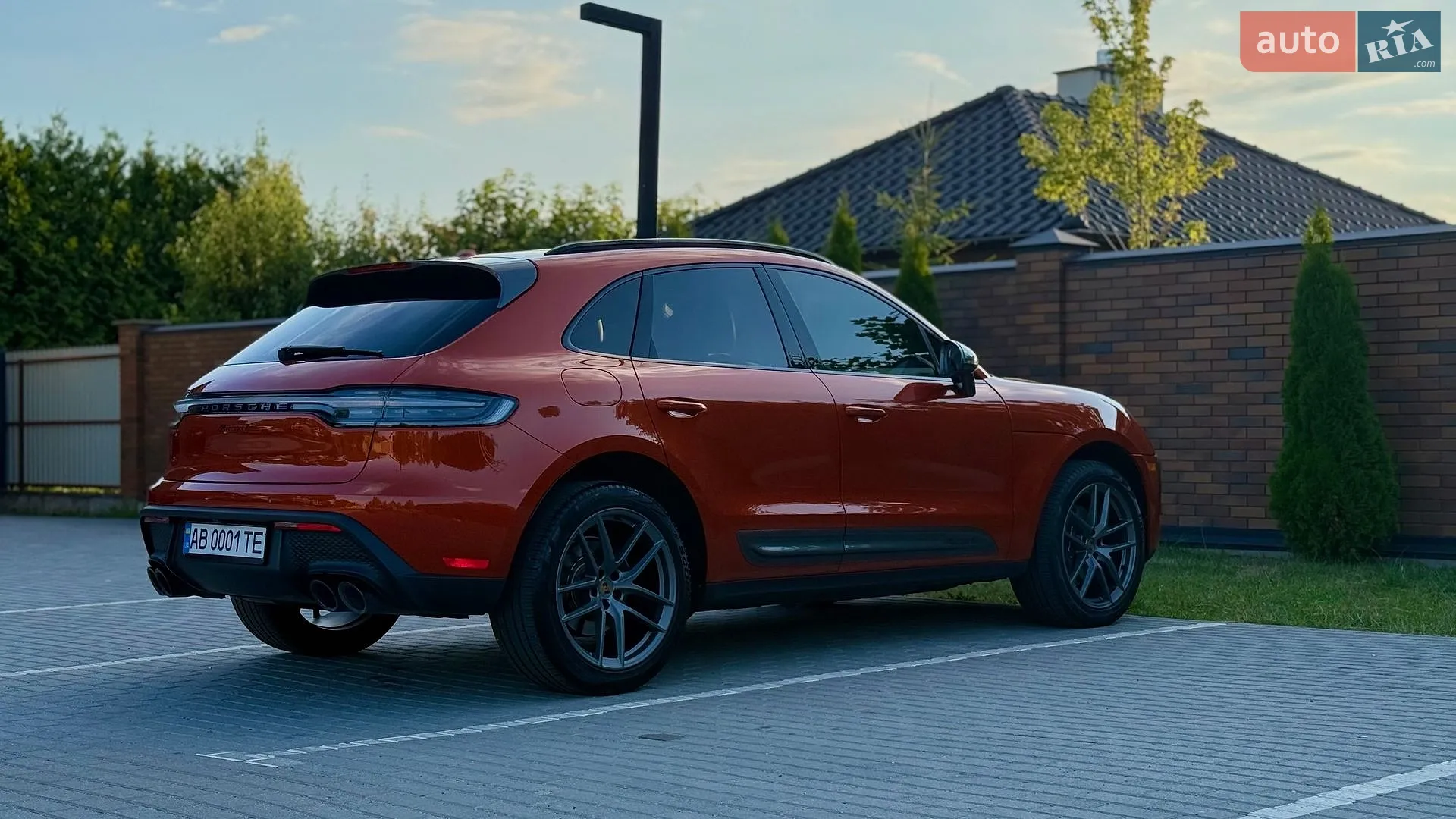 2022 Porsche Macan - мініатюра 10