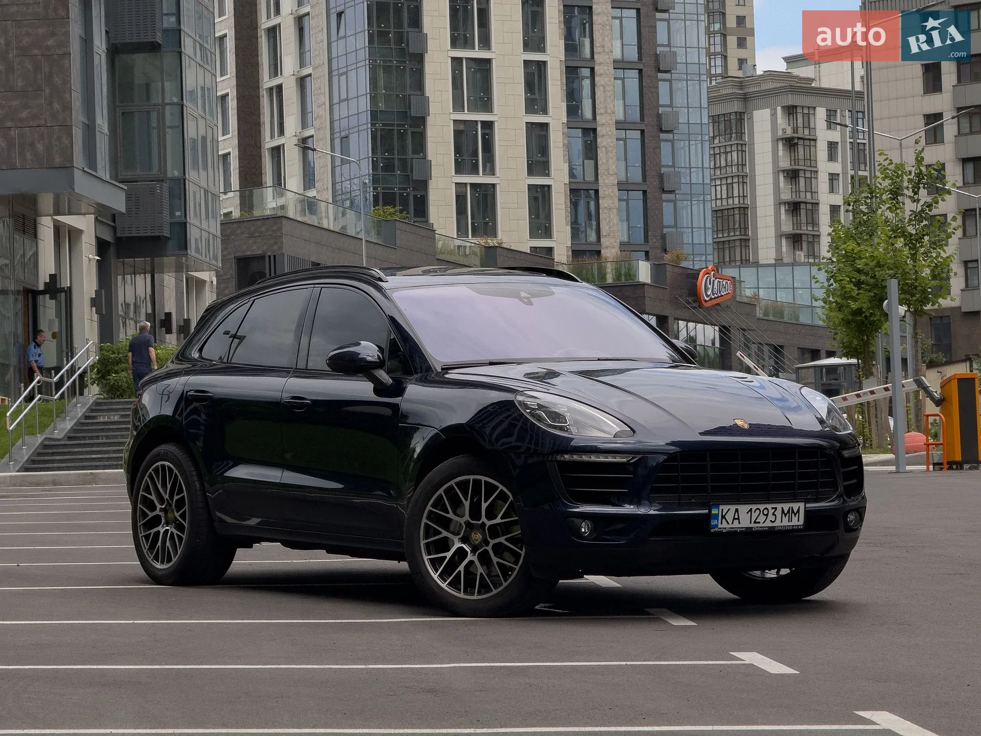 2017 Porsche Macan - мініатюра 9