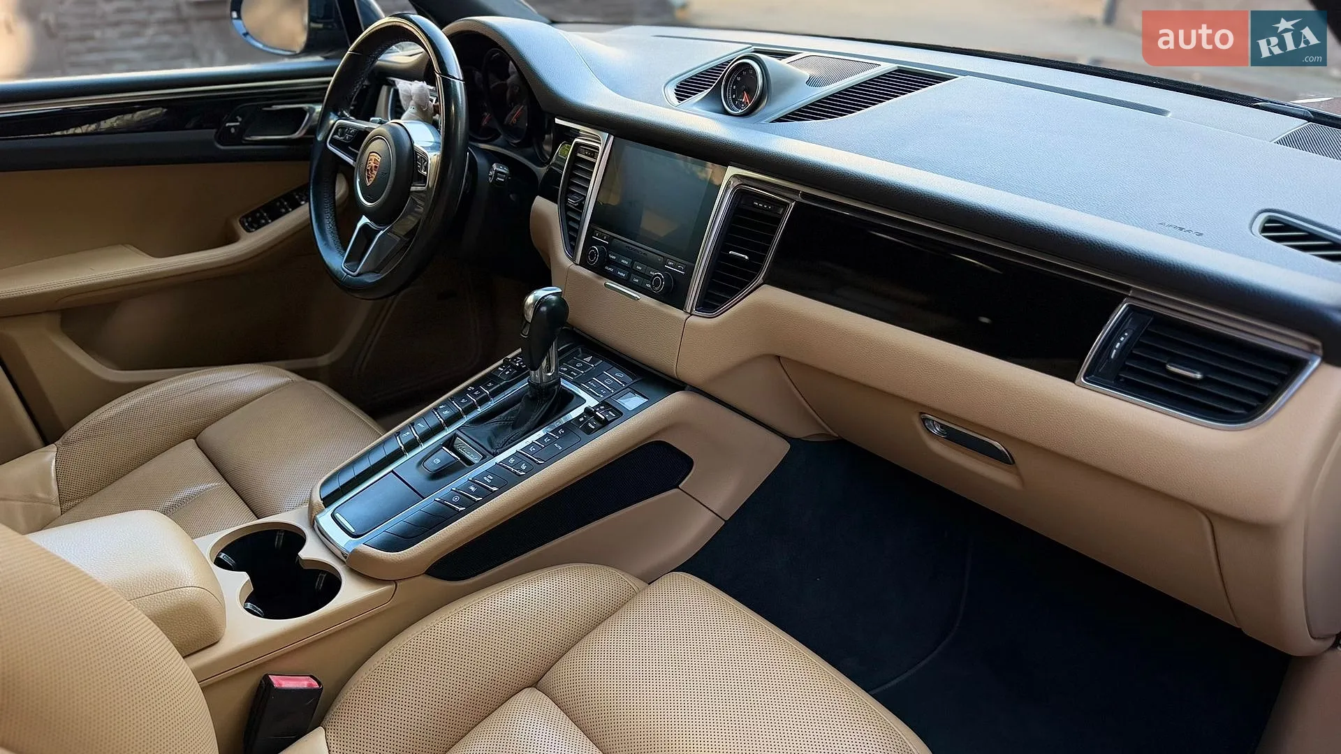 2017 Porsche Macan - мініатюра 12