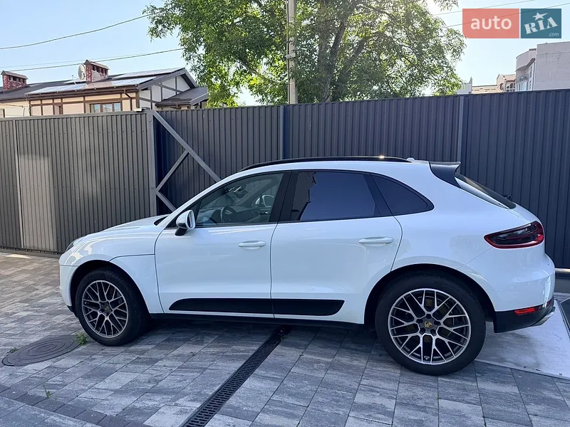 Porsche Macan