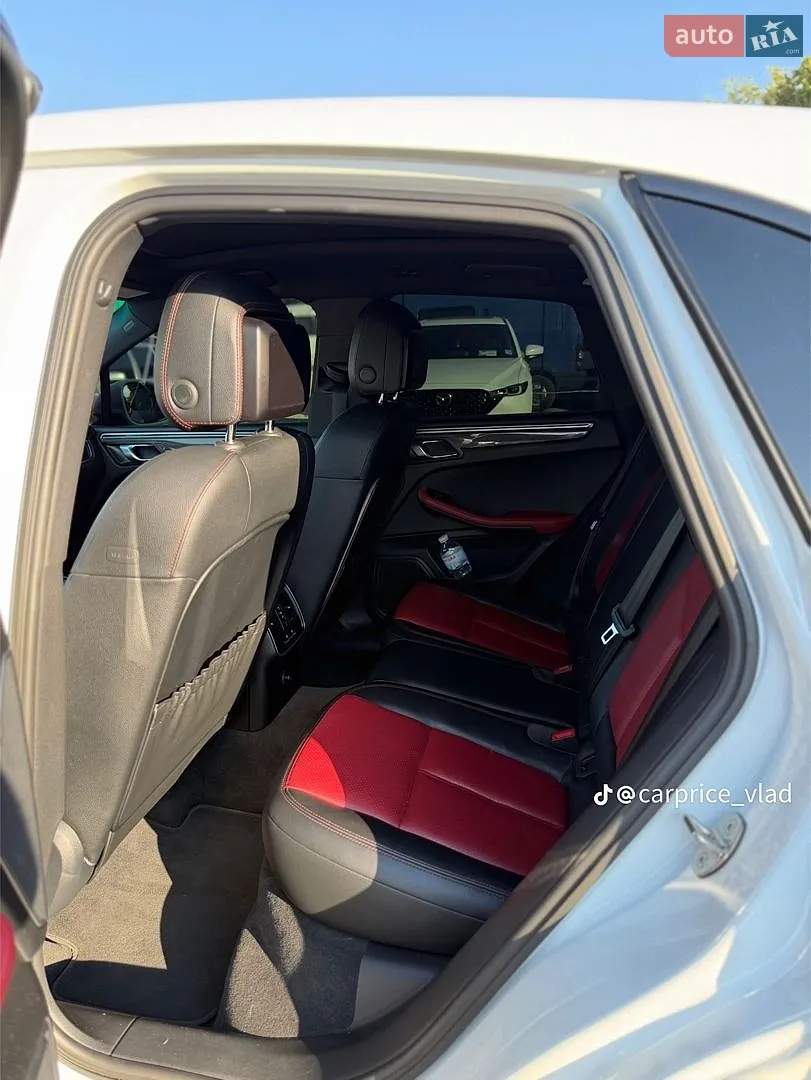 2015 Porsche Macan - мініатюра 10