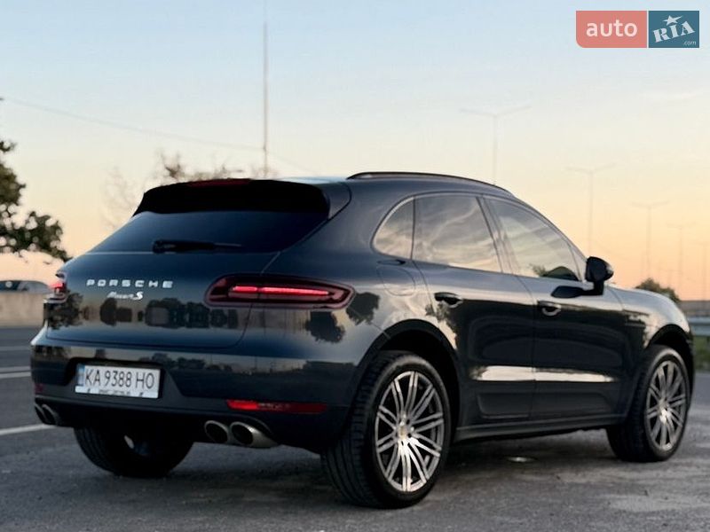 Внедорожник / Кроссовер Porsche Macan 2016 в Киеве