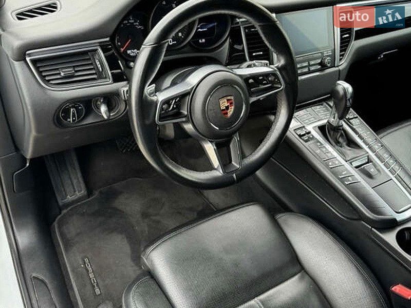 Внедорожник / Кроссовер Porsche Macan 2017 в Одессе