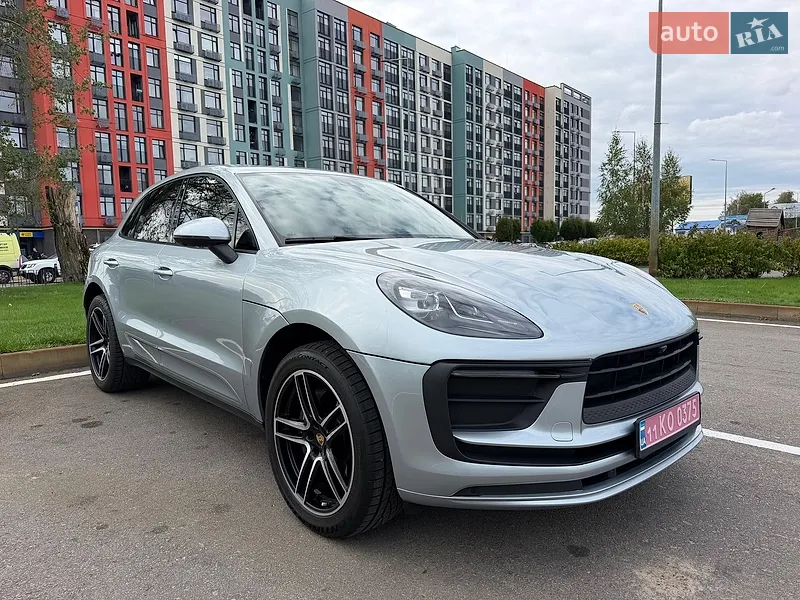 Porsche Macan 2021