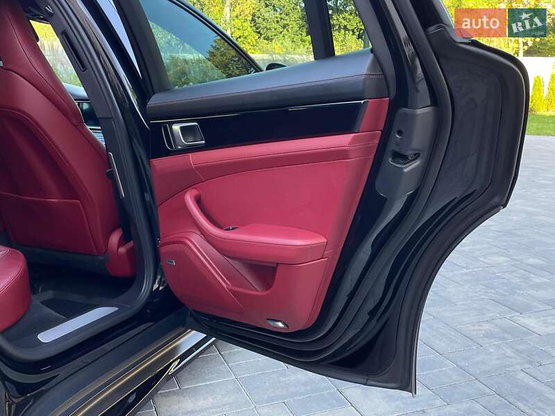Универсал Porsche Panamera Sport Turismo 2019 в Луцке фото 34 Универсал Porsche Panamera Sport Turismo 2019 в Луцке