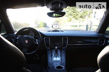 Хэтчбек Porsche Panamera 2013 в 