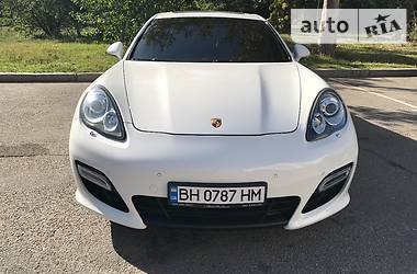 Седан Porsche Panamera 2010 в Одессе