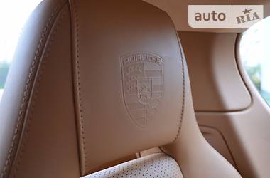 Седан Porsche Panamera 2010 в Львове