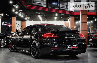 Седан Porsche Panamera 2014 в Одессе