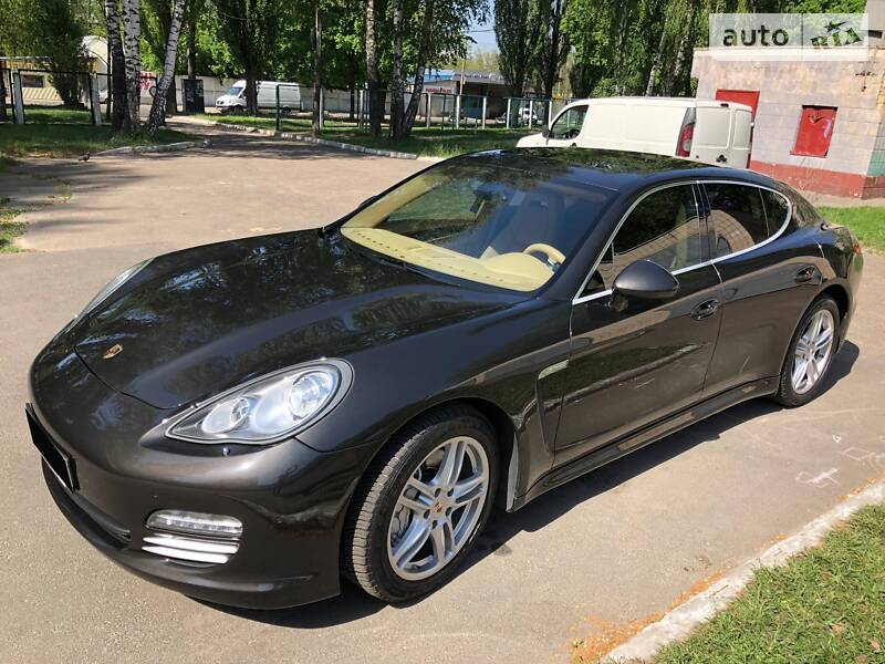  Porsche Panamera 2009 в 