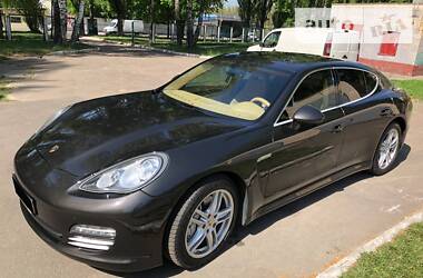  Porsche Panamera 2009 в 