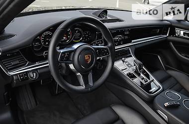  Porsche Panamera 2017 в 