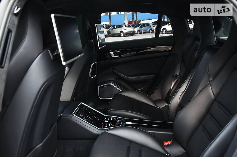 Porsche Panamera 2017 в Киеве