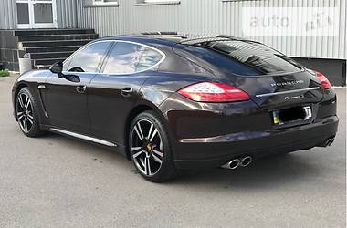 Лифтбек Porsche Panamera 2009 в Киеве