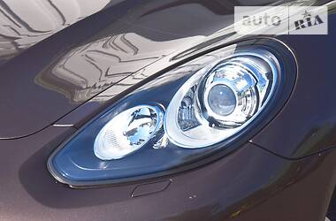 Хетчбек Porsche Panamera 2013 в 